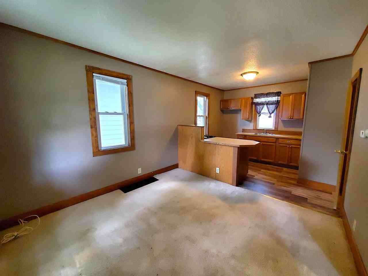 147 French St - Photo 2 of 7