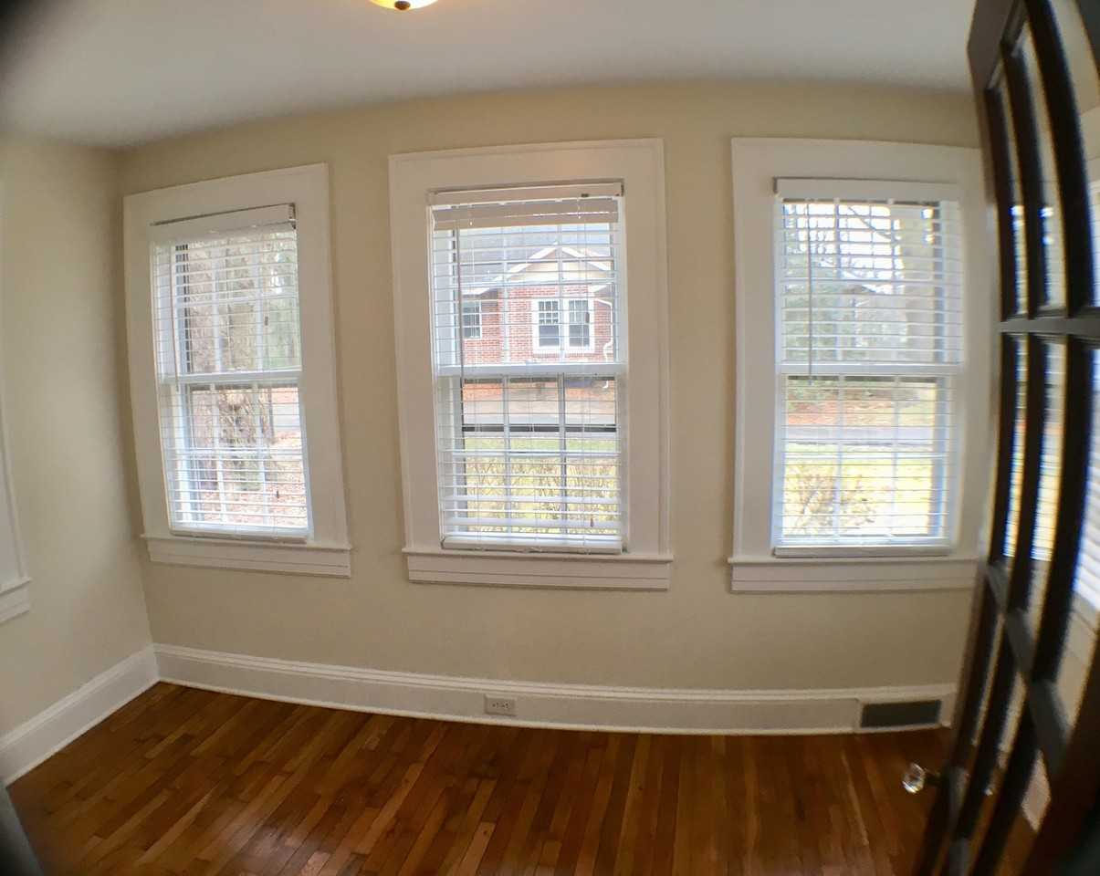 1518 Polo Rd - Photo 6 of 13