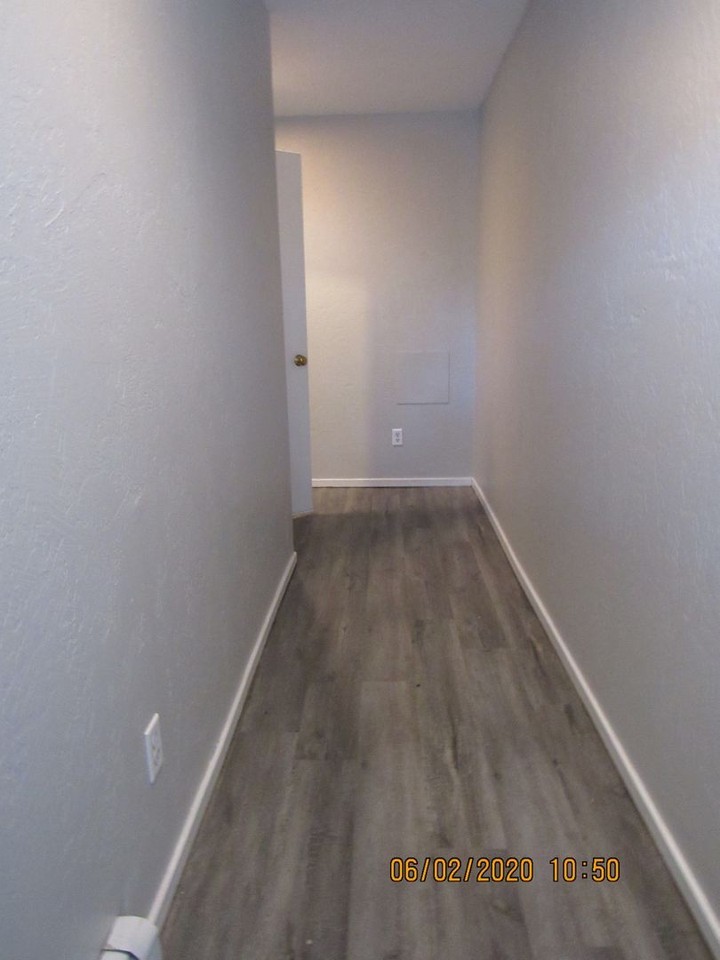 897 Taughenbaugh Blvd - Photo 2 of 11