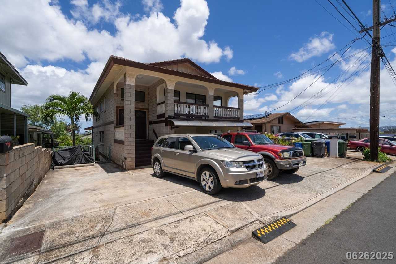 4143 Keaka Dr #B - Photo 3 of 22