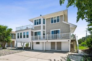 featured image of 101 W Cape Shores Dr
