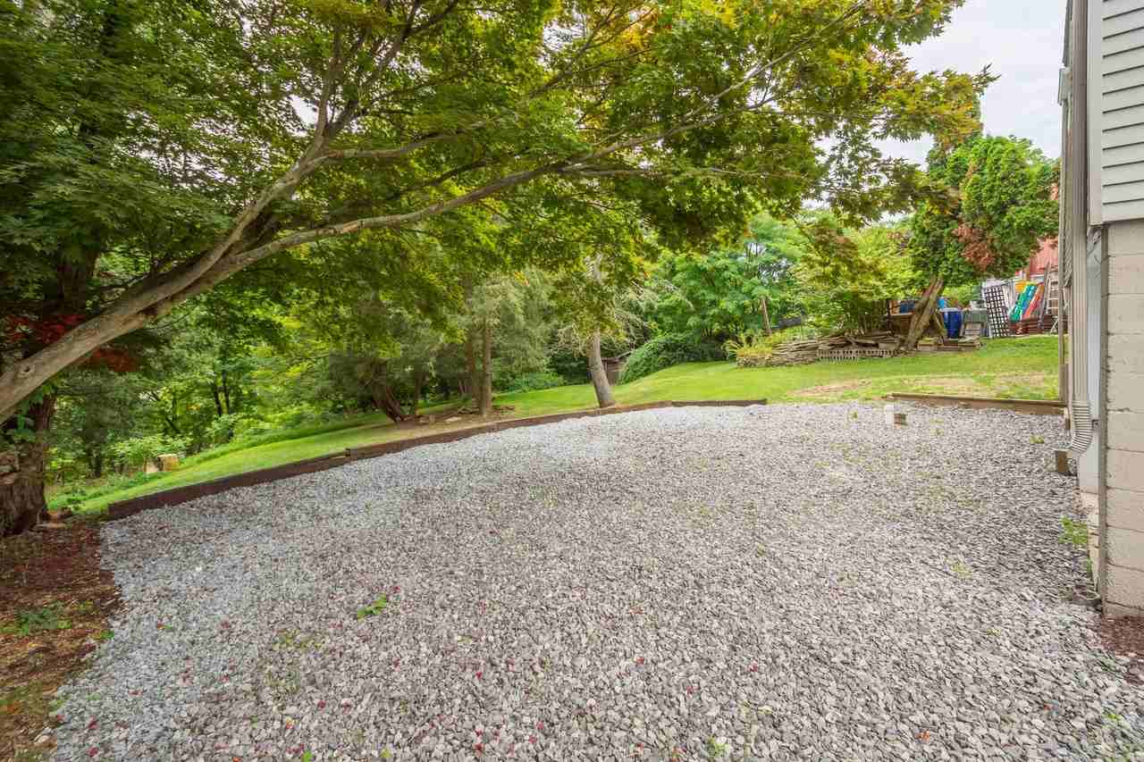 274 Idlewood Rd - Photo 4 of 26