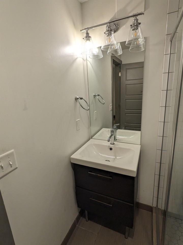 The Ivy Place - Photo 6 of 7