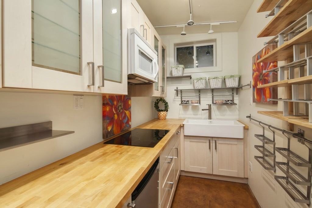 6019 McKinley Place North - Photo 2 of 7