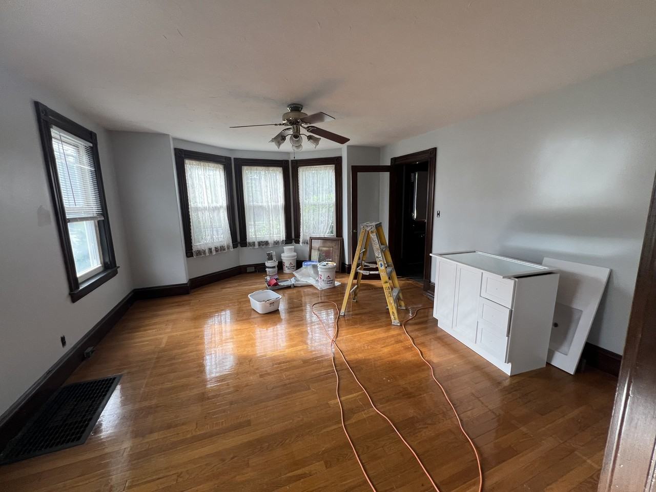 274 Union St #1 - Photo 3 of 6