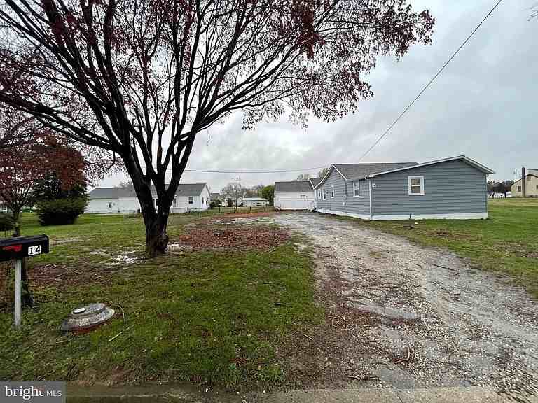 14 Drexel Dr #NA - Photo 2 of 14
