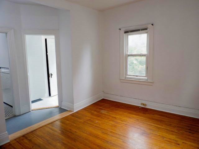 739 Elmwood Ave #2R - Photo 4 of 15