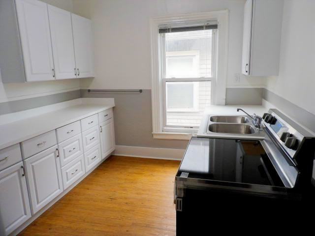 739 Elmwood Ave #2R - Photo 6 of 15