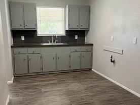 2510 Seminole St - Photo 1 of 1
