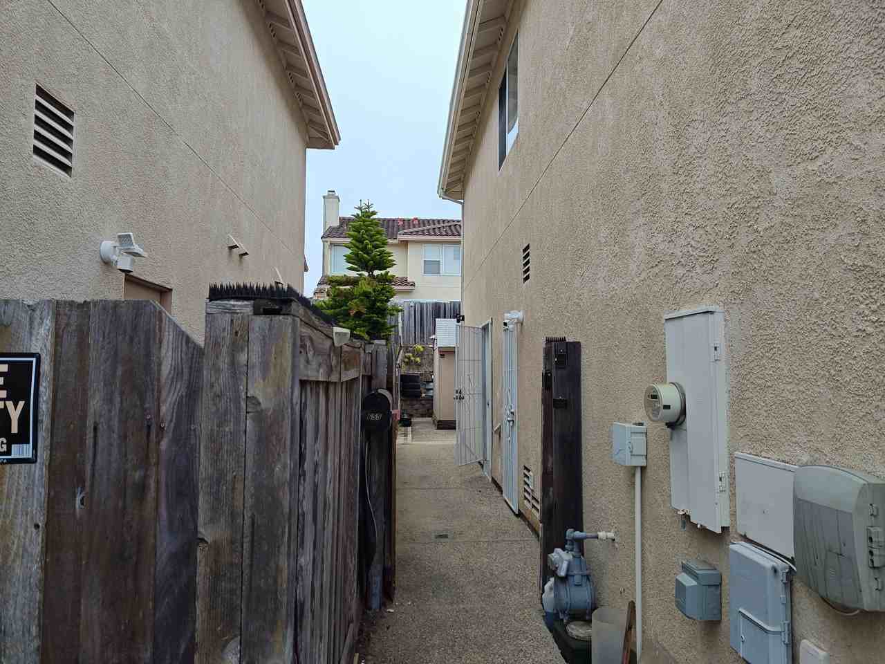 655 Freesia Dr #NA - Photo 3 of 20