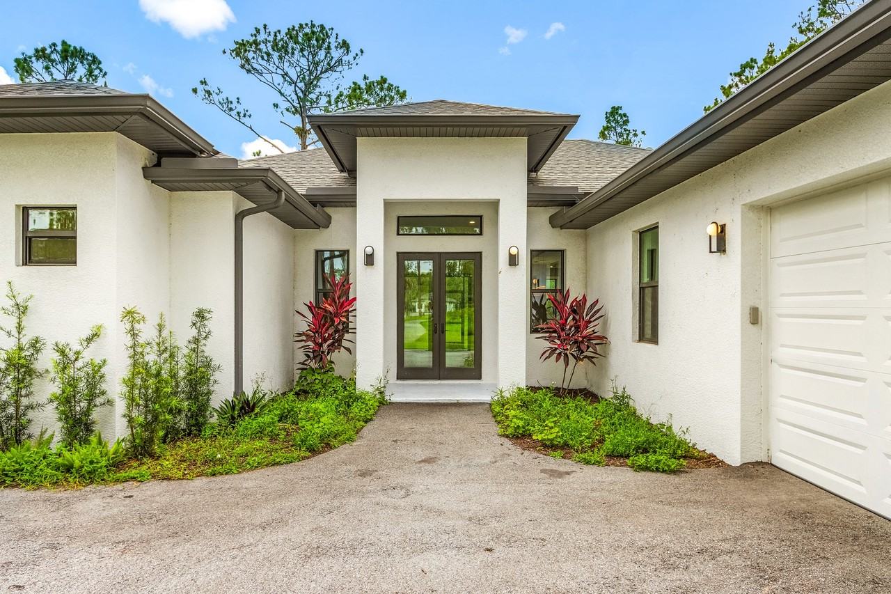 408 41st Ave Ne #NA - Photo 2 of 30