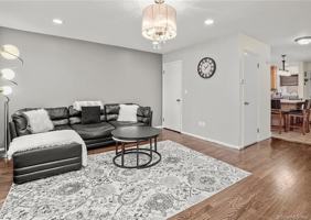 featured image of 133 Seemans Ln #7