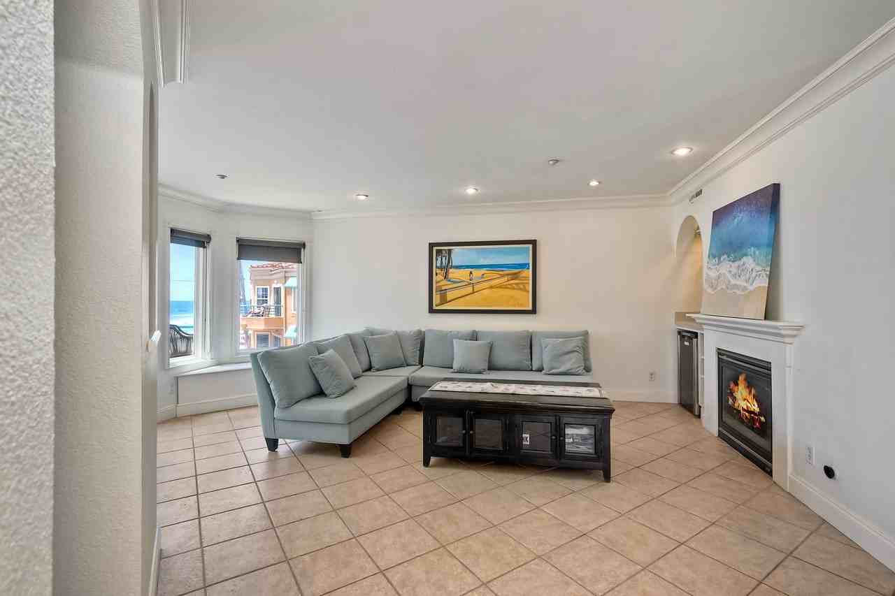 400 The Strand North #46 - Photo 7 of 24