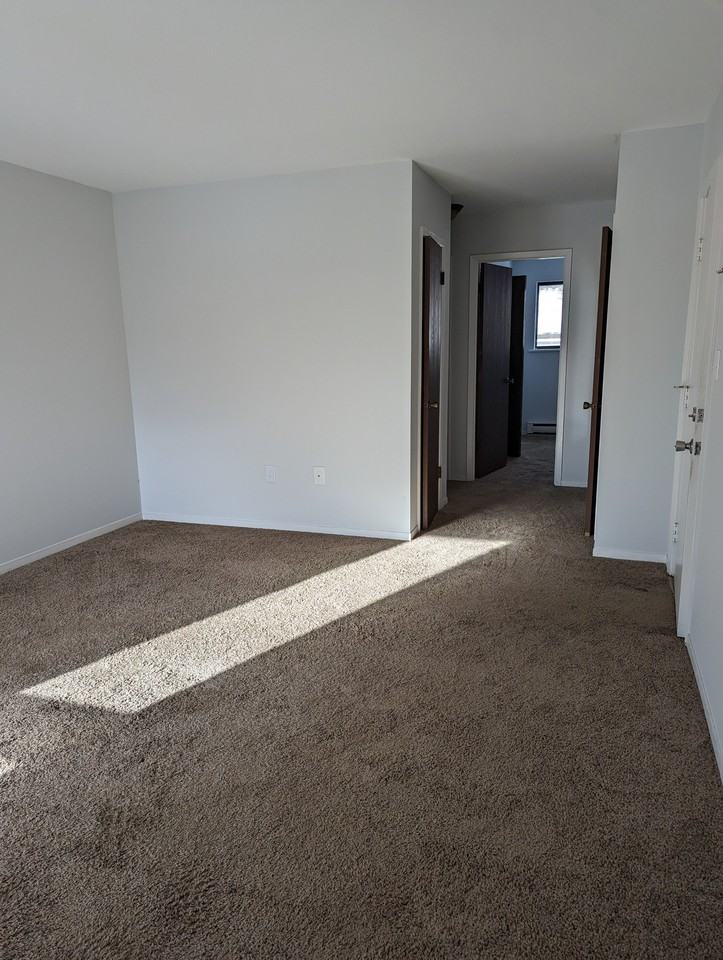 410 N State St #L2 - Photo 3 of 16