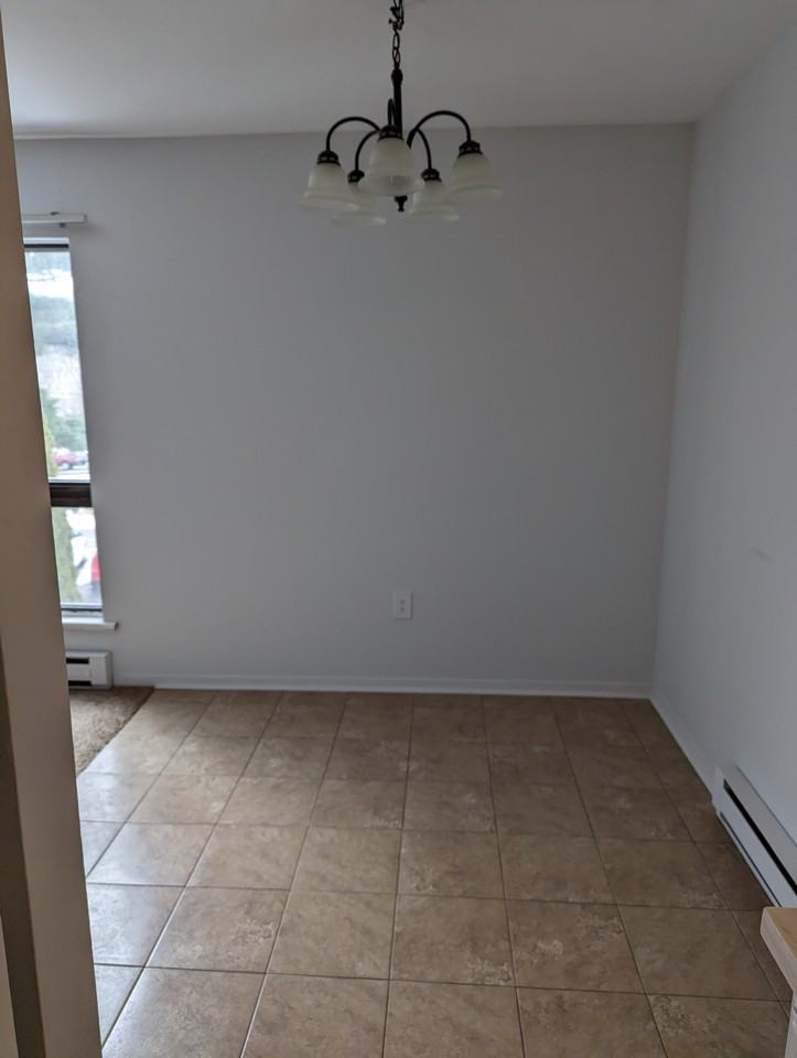 410 N State St #L2 - Photo 4 of 16