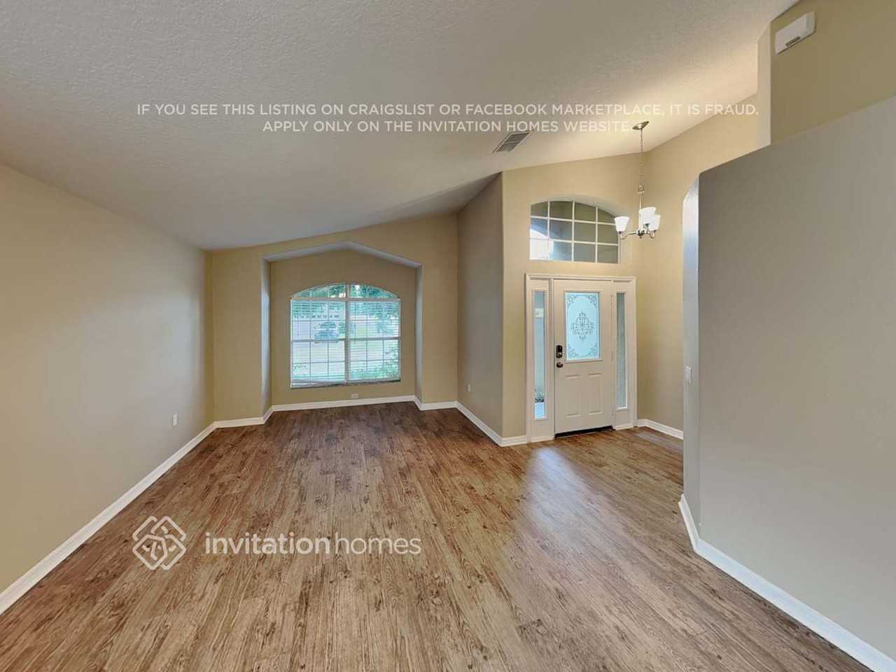 3155 Lindera Dr - Photo 3 of 18