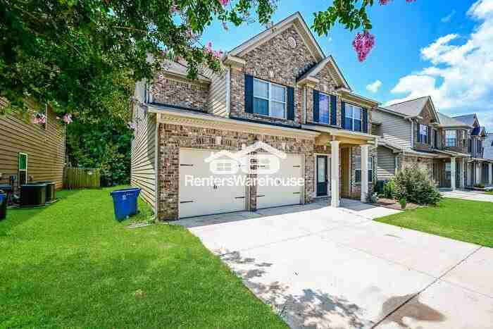 1566 Pressley Ln - Photo 2 of 19