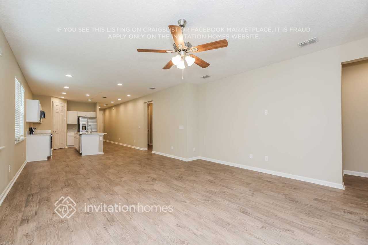 11004 Chitwood Dr - Photo 6 of 17
