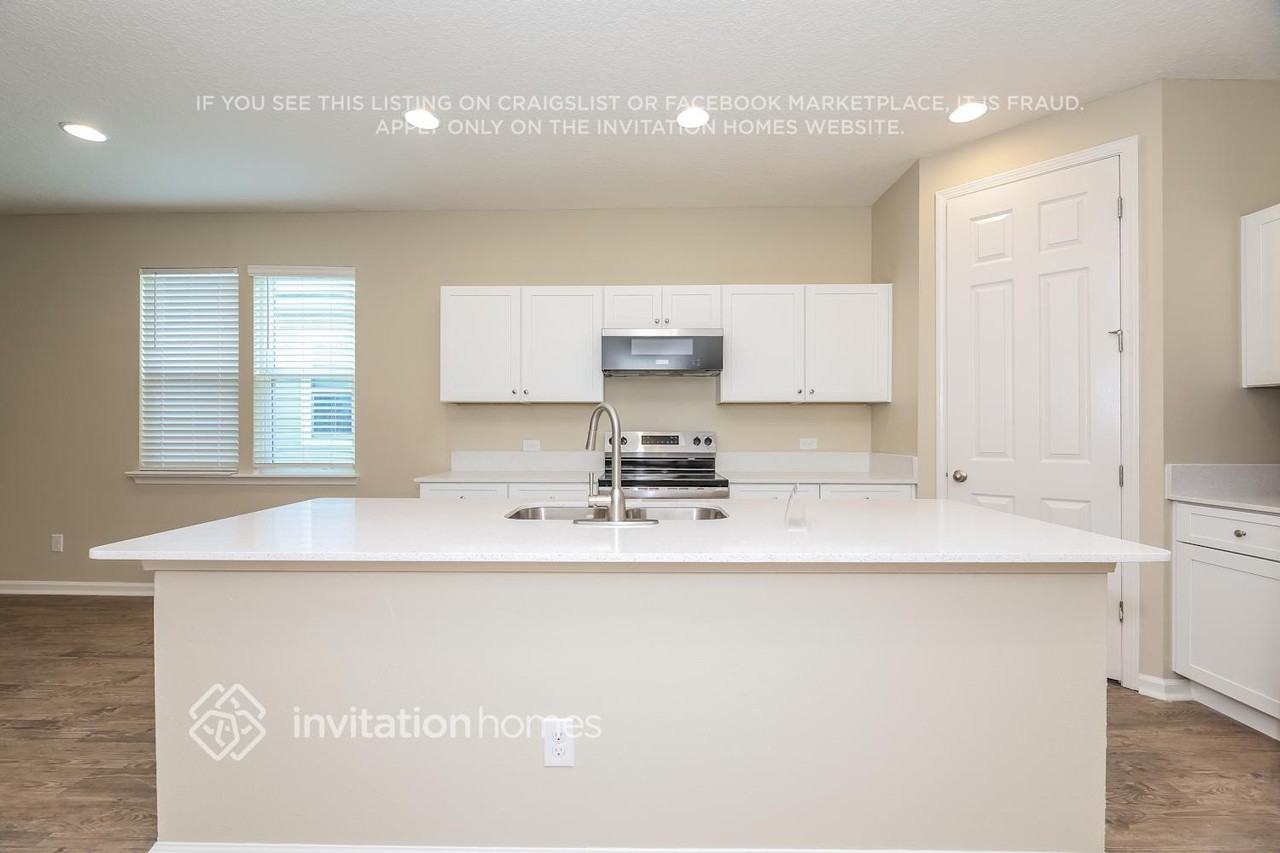 11004 Chitwood Dr - Photo 7 of 17