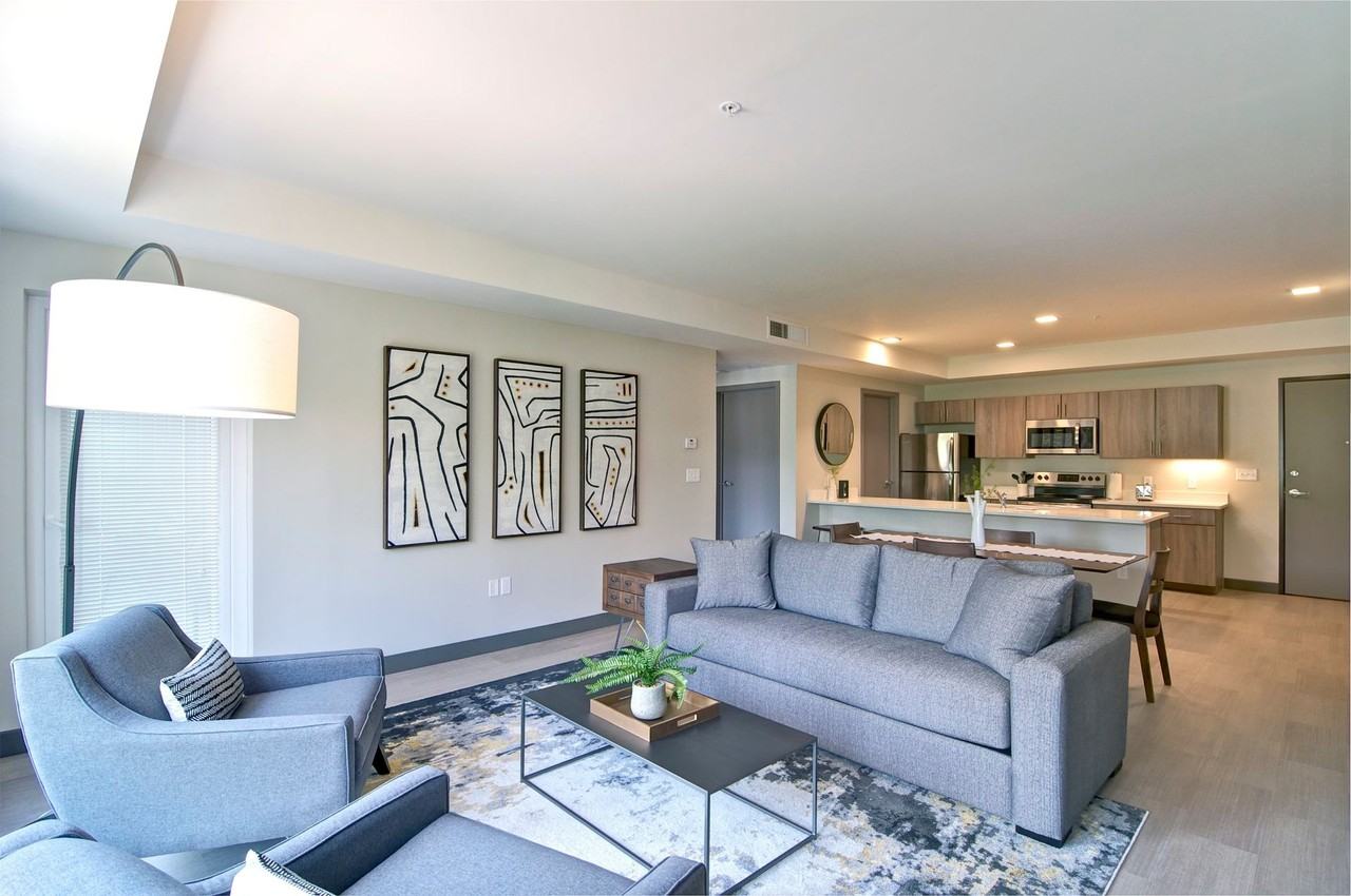 10 North Apartments - Photo 3 of 50