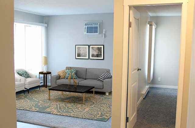 Nelson Manor Apartments - Photo 2 of 8