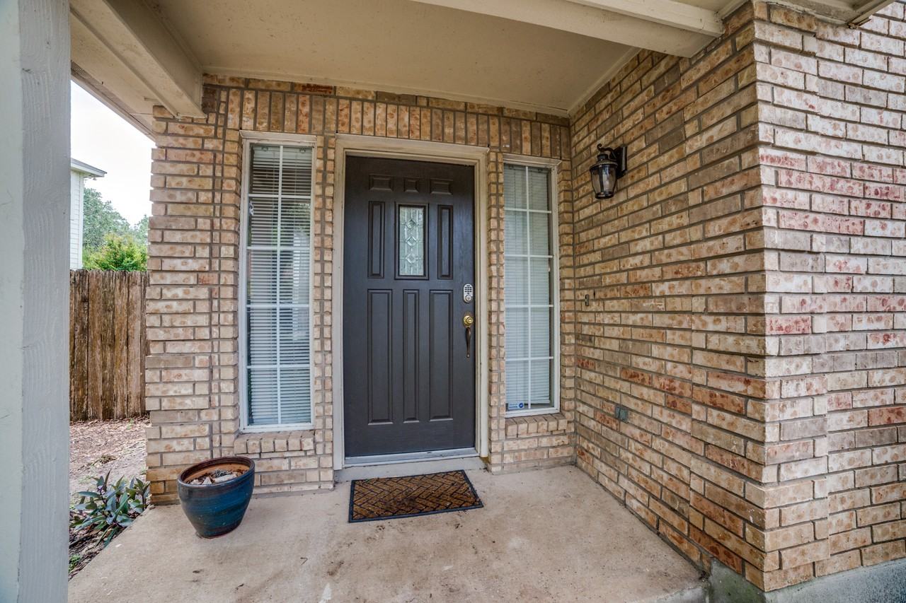 10626 Cat Mountain - Photo 4 of 25