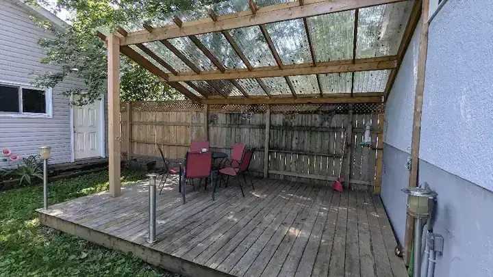 132 Franklin St S - Photo 3 of 23
