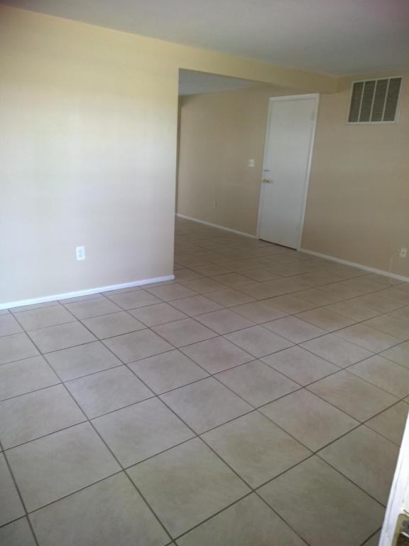 4350 Newbury Dr - Photo 2 of 15