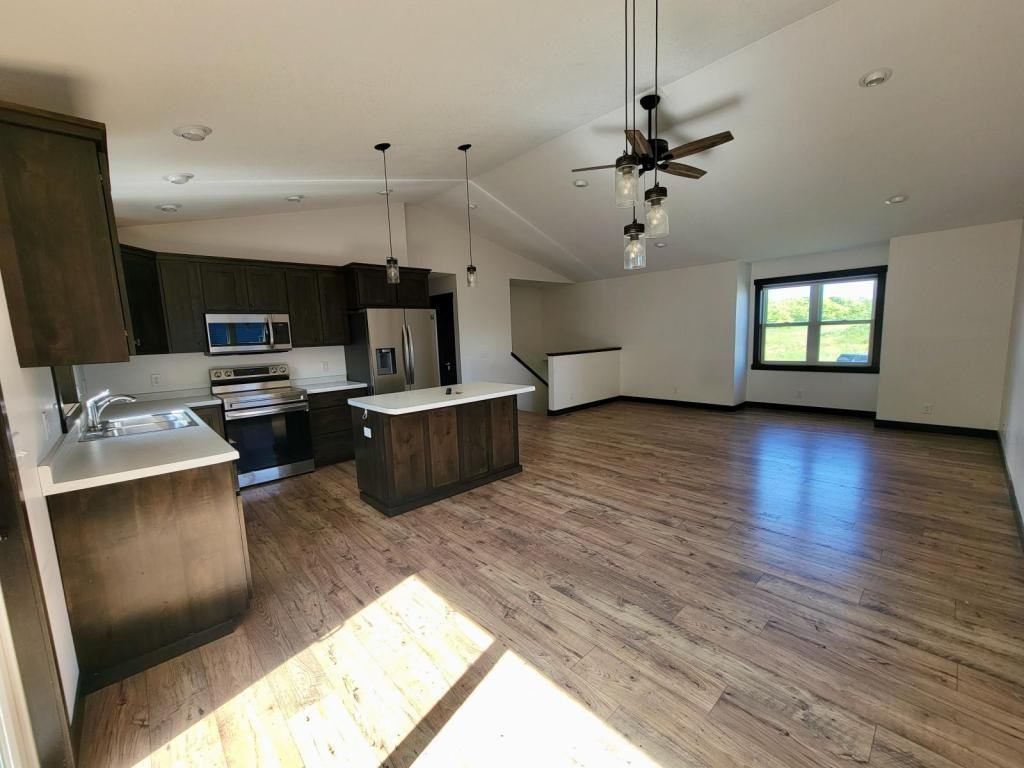 535 Prairie Rd - Photo 3 of 19