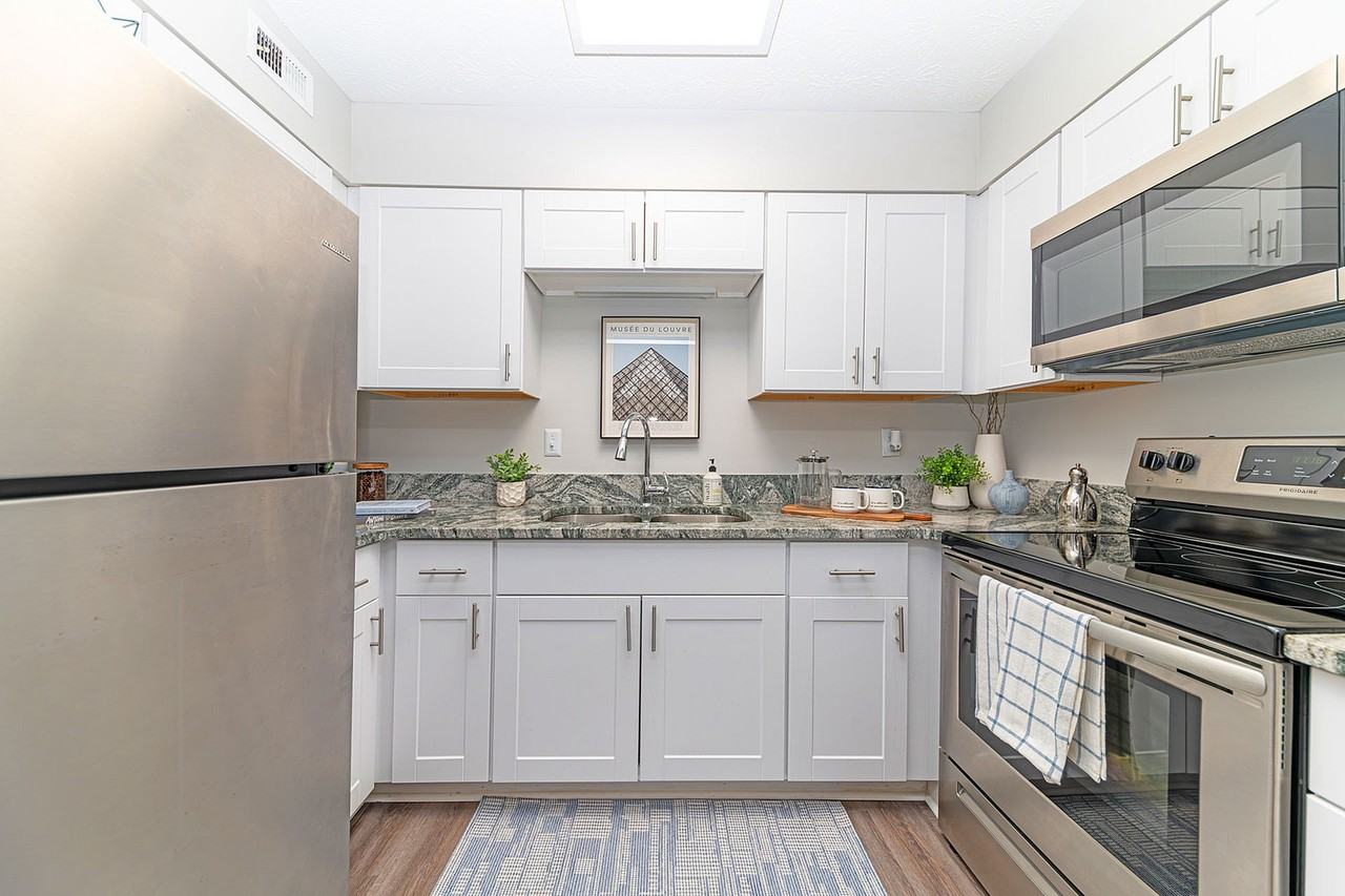 Vetra Lexington - Photo 6 of 24