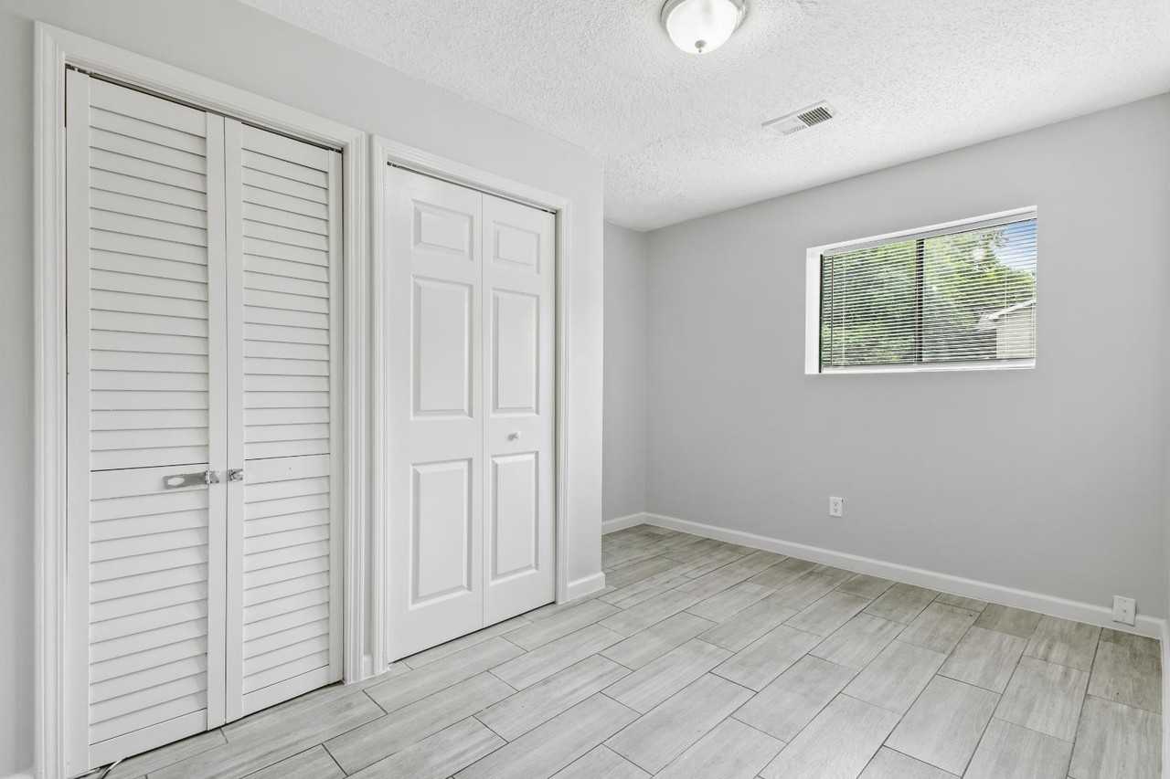 379 Elm St NW - Photo 6 of 8