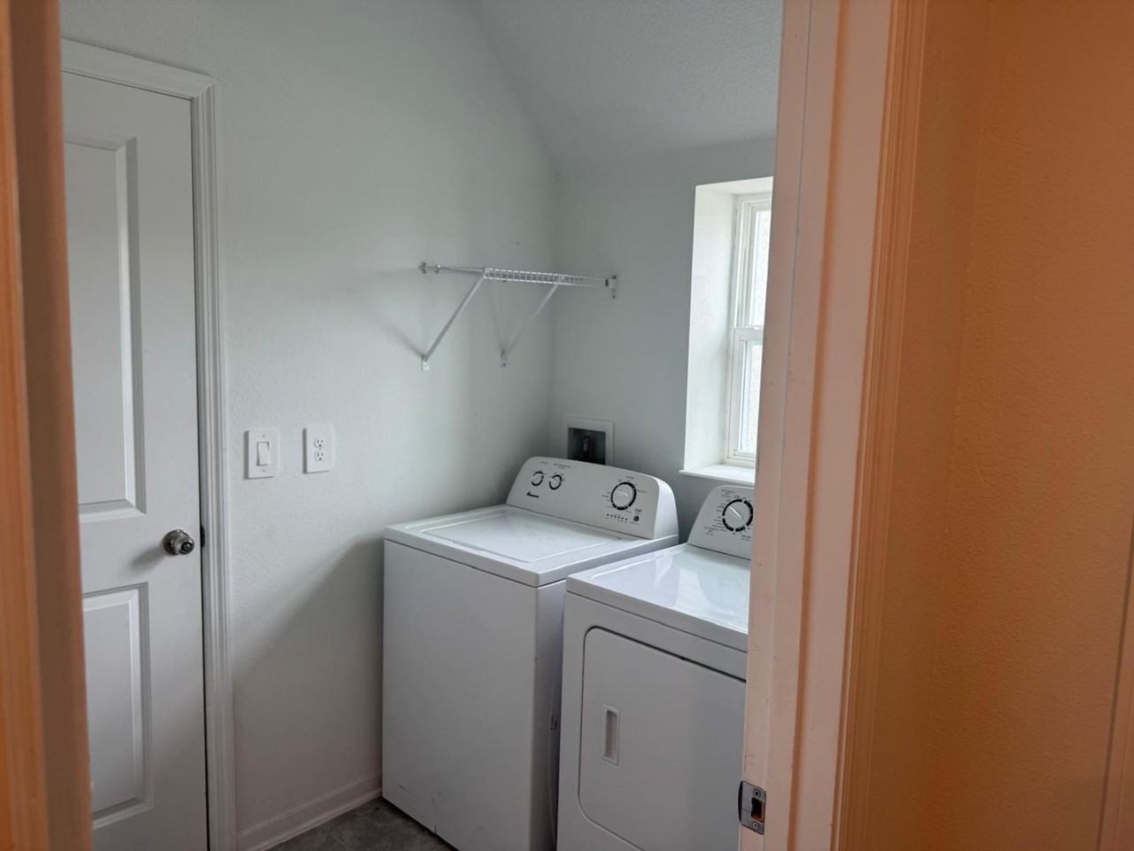 2110 Aquifer Ln - Photo 4 of 20