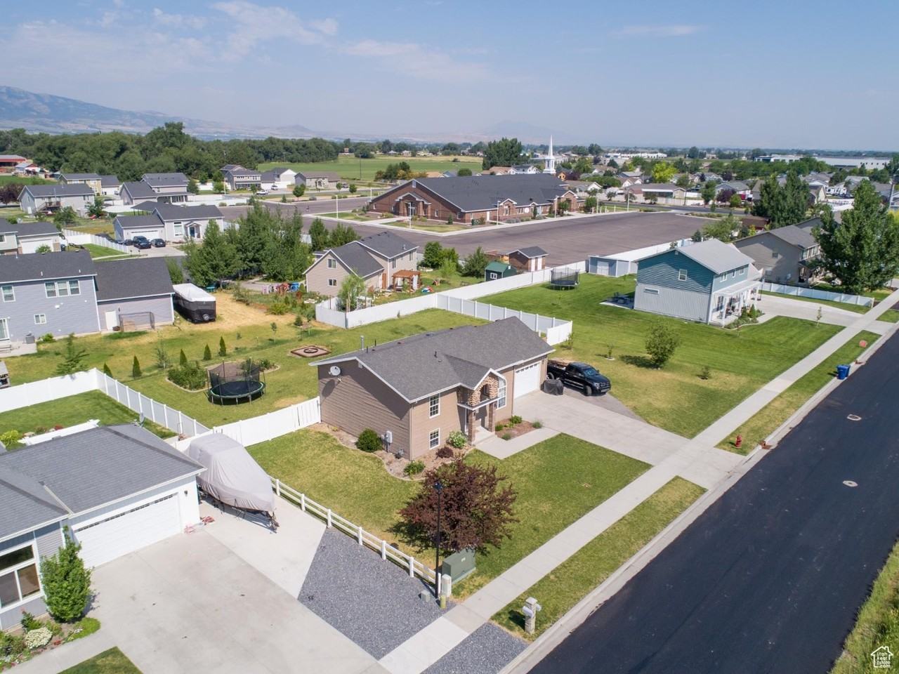 3261 S 1500 W - Photo 5 of 20