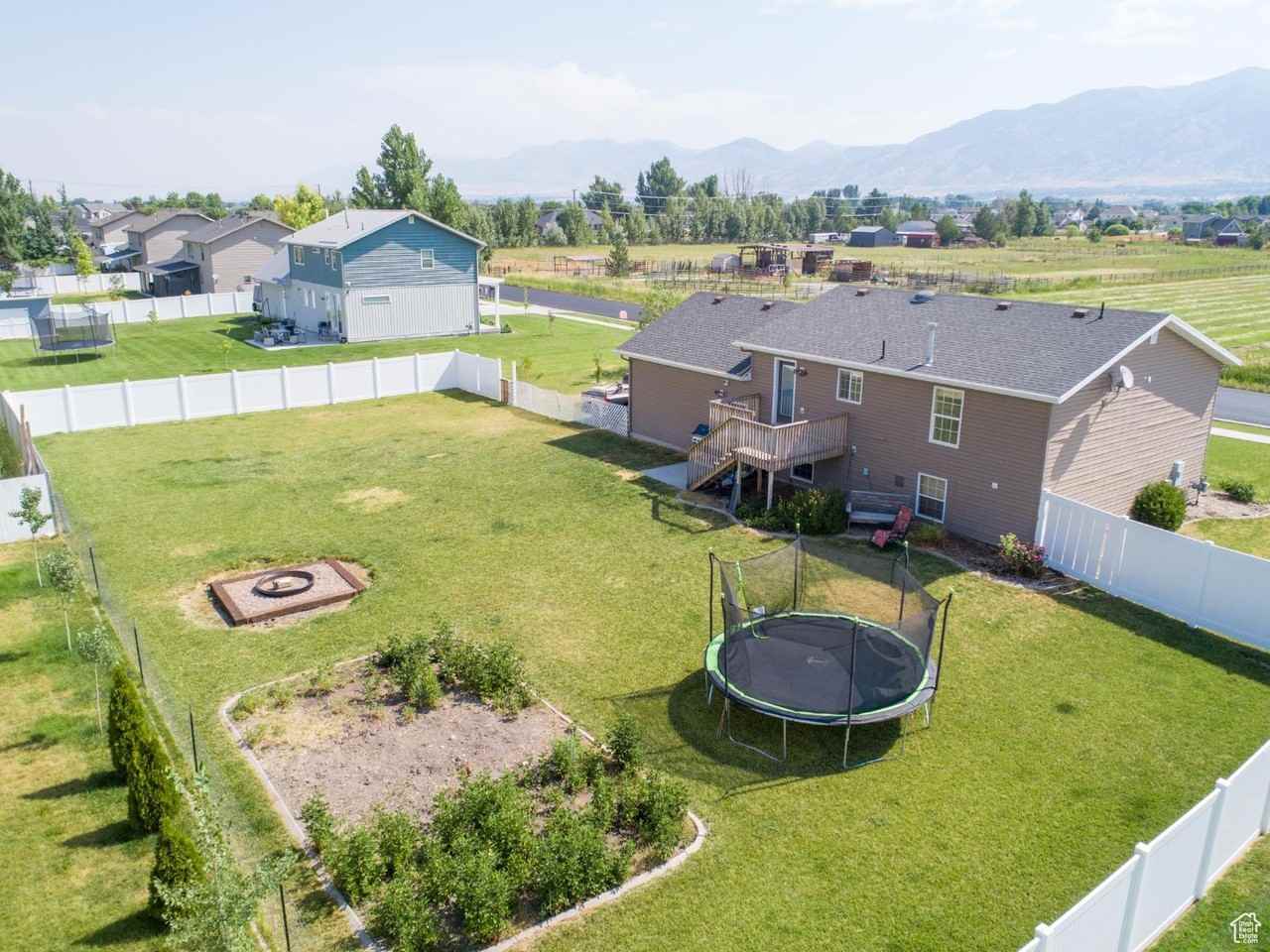 3261 S 1500 W - Photo 7 of 20