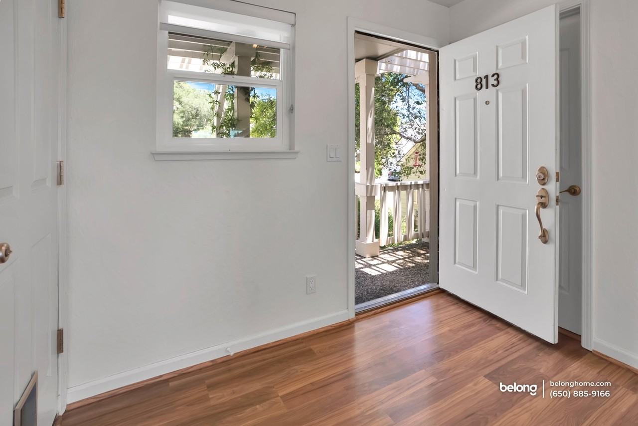 813 Isbel Dr - Photo 2 of 22