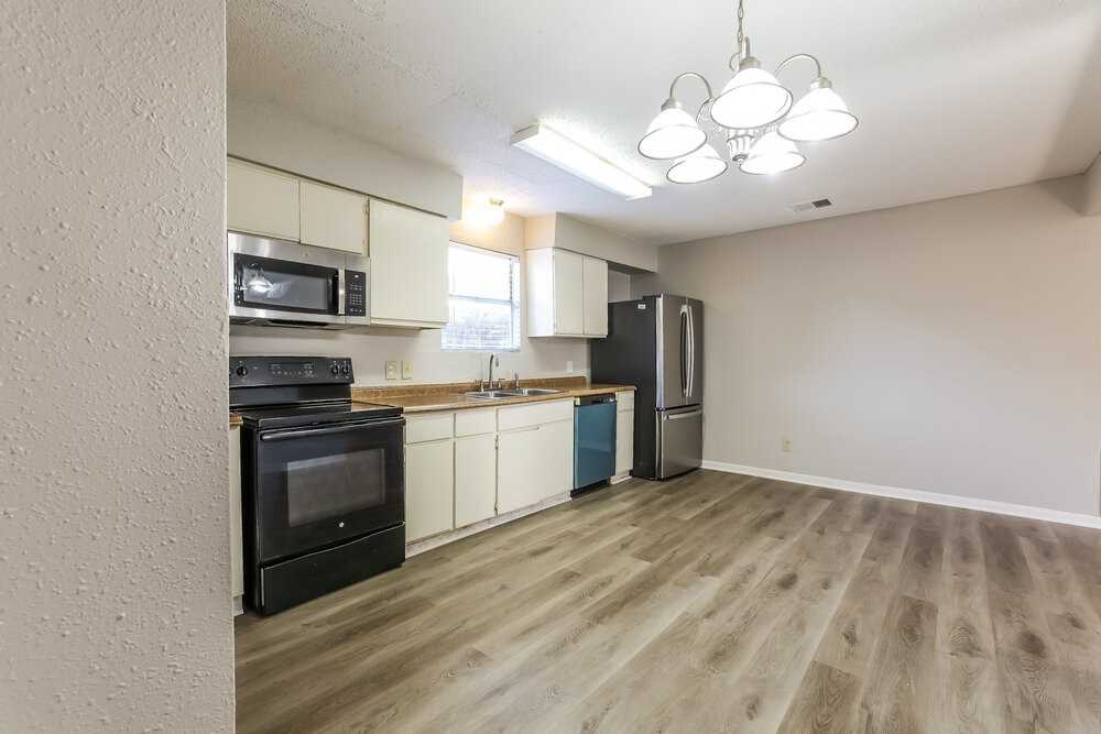 5606 Drakestone Blvd - Photo 7 of 16