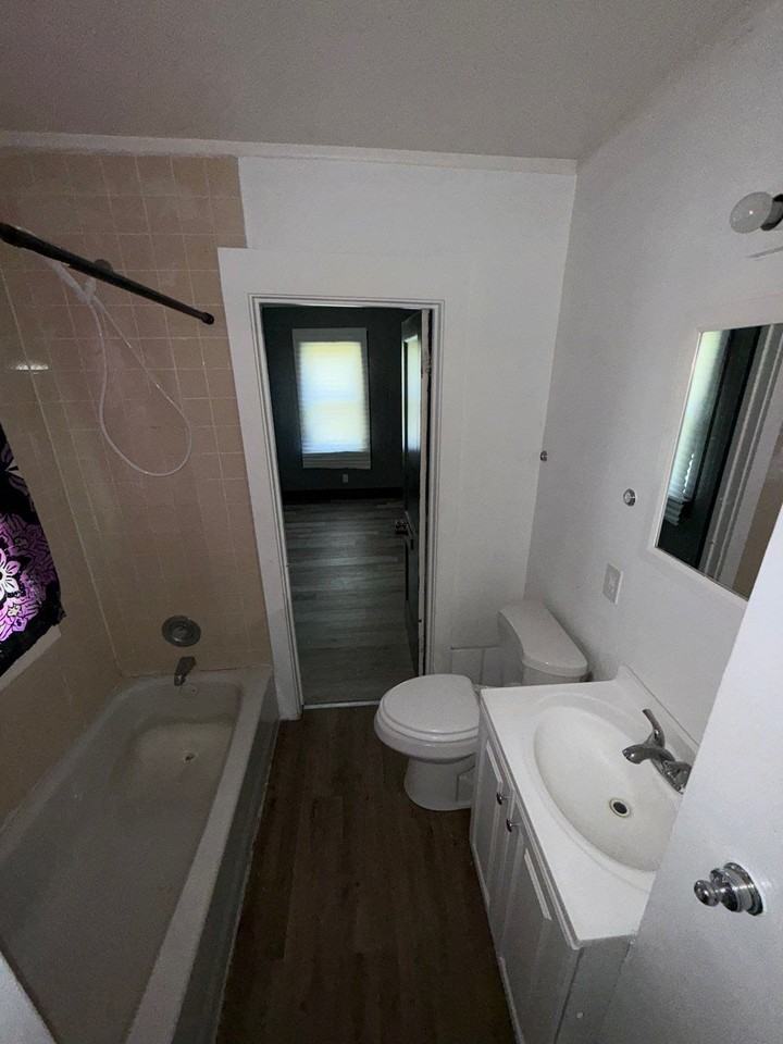 432 Lexington Ave - Photo 4 of 8