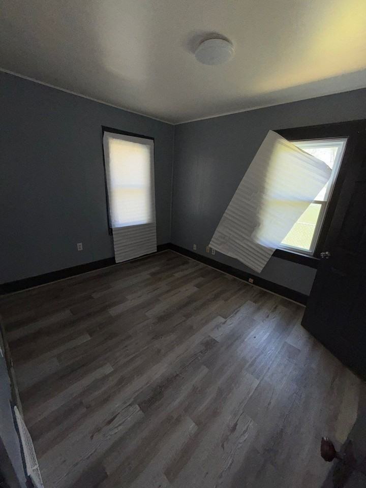 432 Lexington Ave - Photo 2 of 8