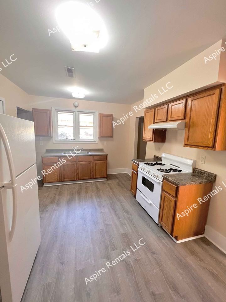 17 Pendleton St - Photo 2 of 9