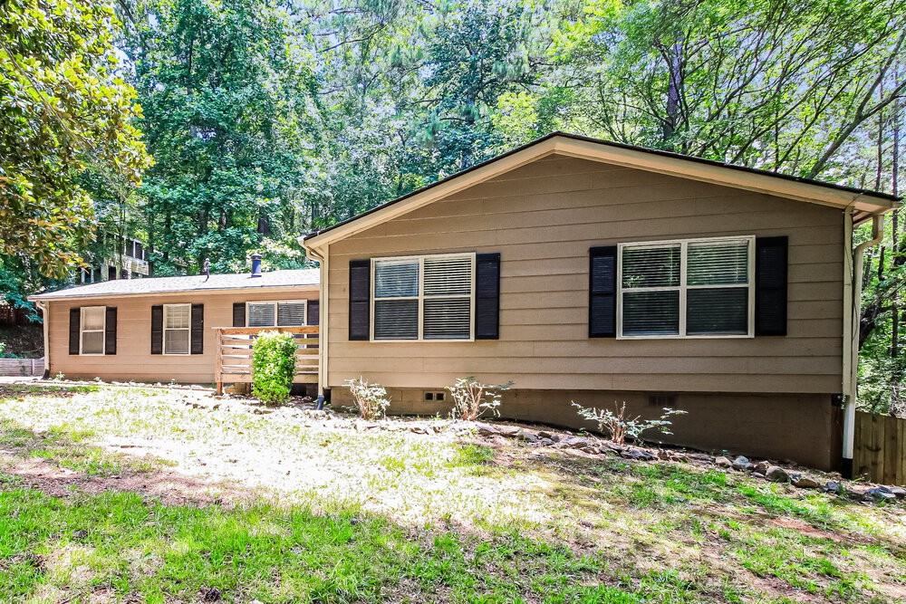 7970 Norris Lake Rd - Photo 4 of 16