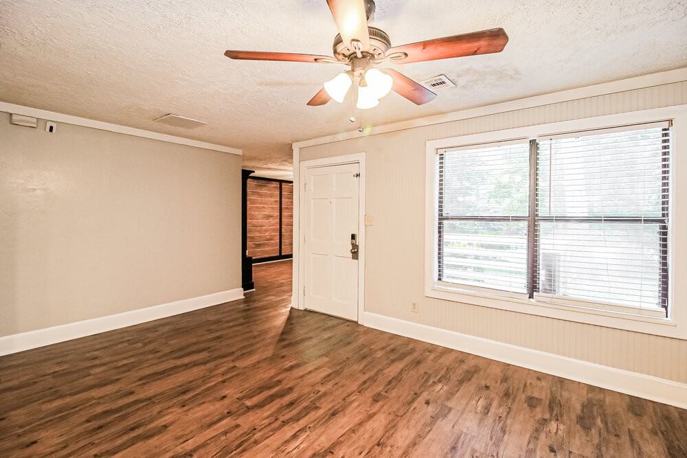 7970 Norris Lake Rd - Photo 6 of 16