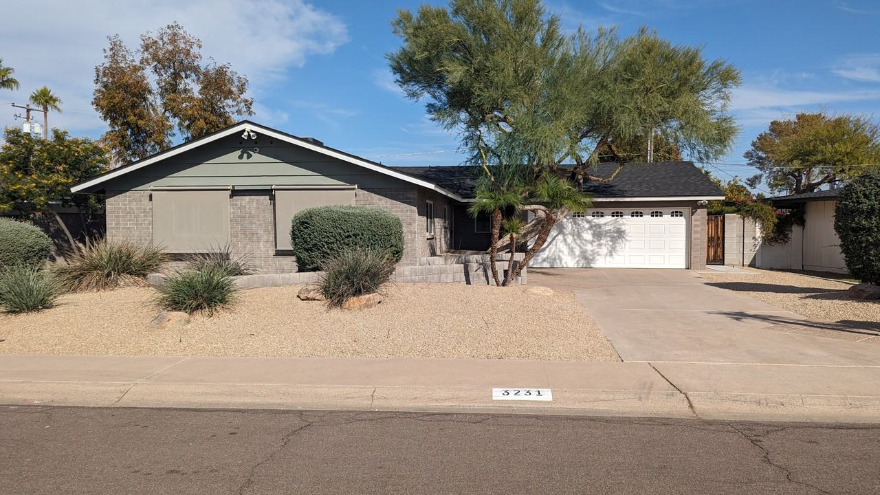 3231 N 63rd St - Photo 2 of 19