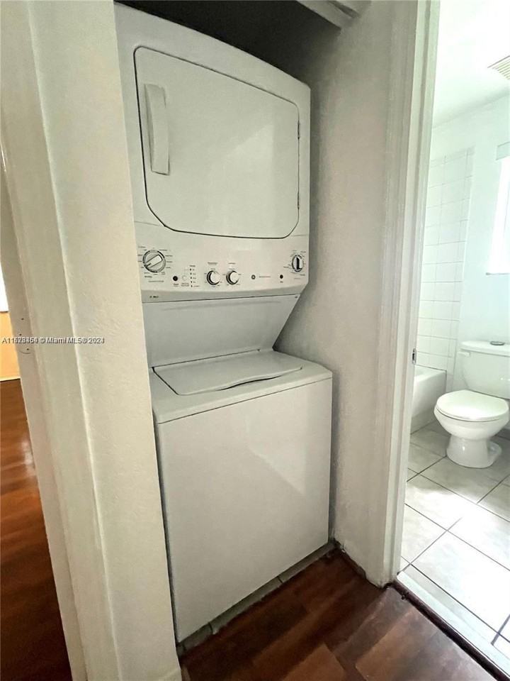 6060 Sw 19th Ct #1 - Photo 7 of 12