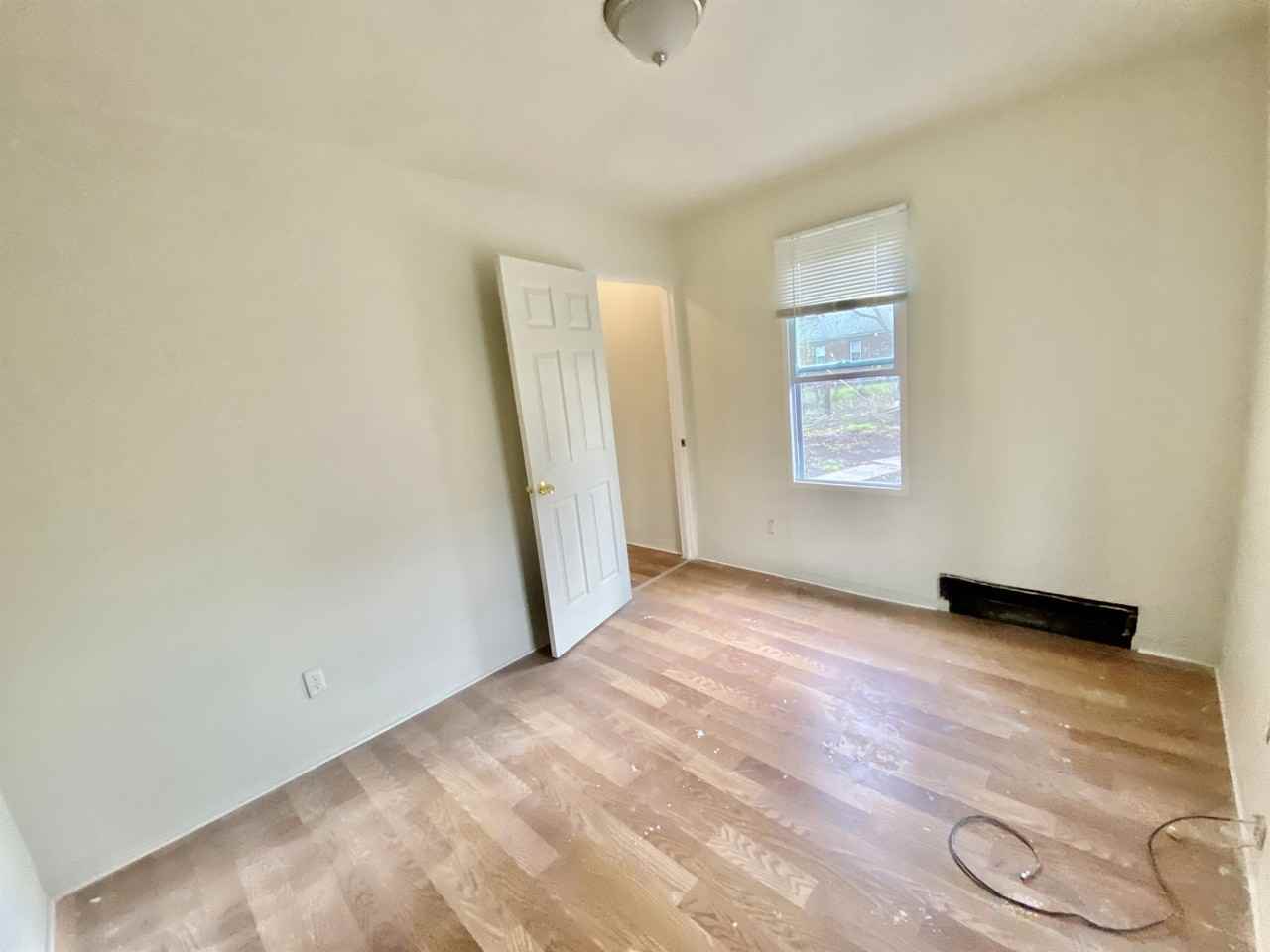 19930 Charest St - Photo 3 of 15