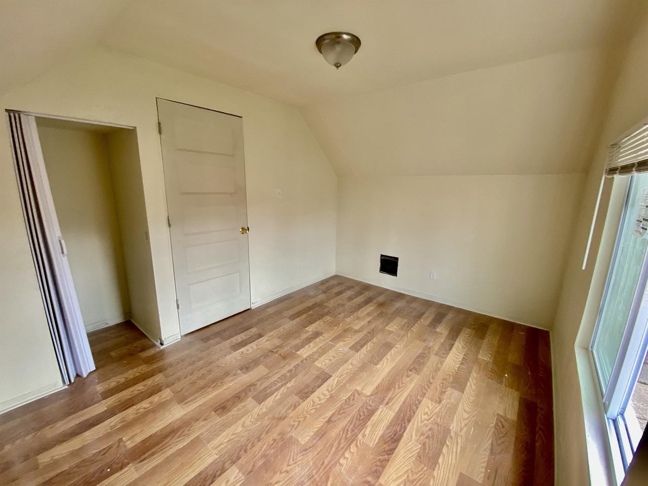 19930 Charest Street - Photo 3 of 15