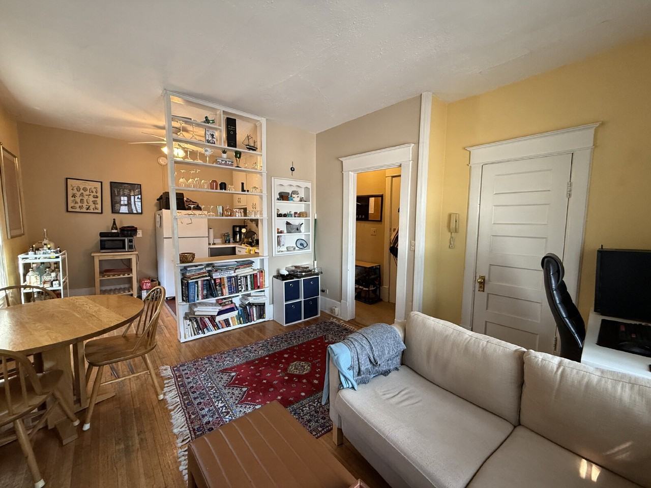 2012/2014 Dupont Ave S #5 - Photo 2 of 11