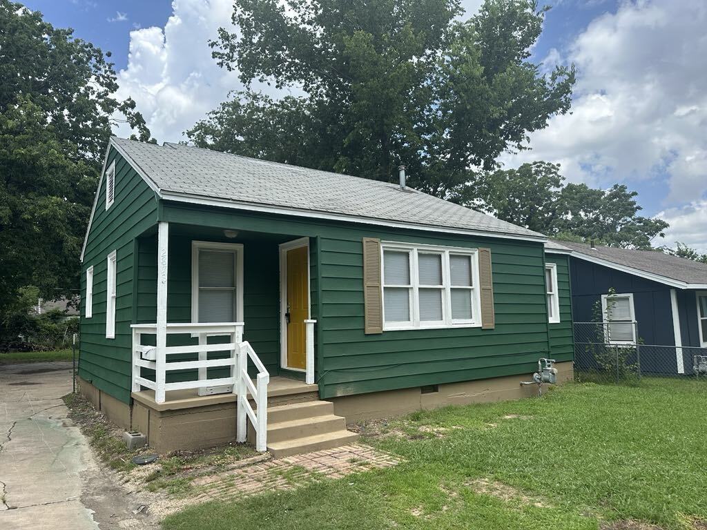 2873 E Admiral Ct - Photo 2 of 11
