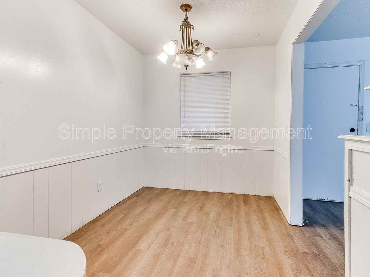 3524 Nw 51st St #3 - Photo 3 of 20