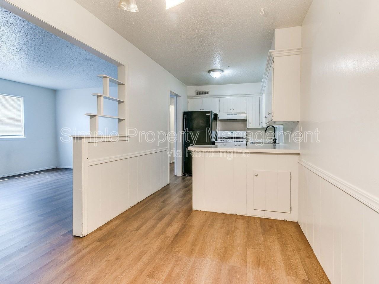 3524 Nw 51st St #3 - Photo 4 of 20