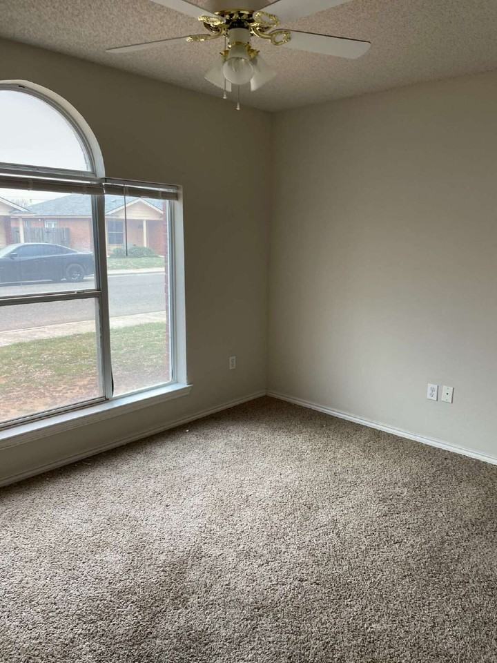 3406 97th St - Photo 3 of 11